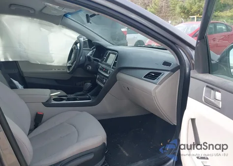 2018 Hyundai Sonata Se из США, поврежденный, VIN 5NPE24AF0JH679699